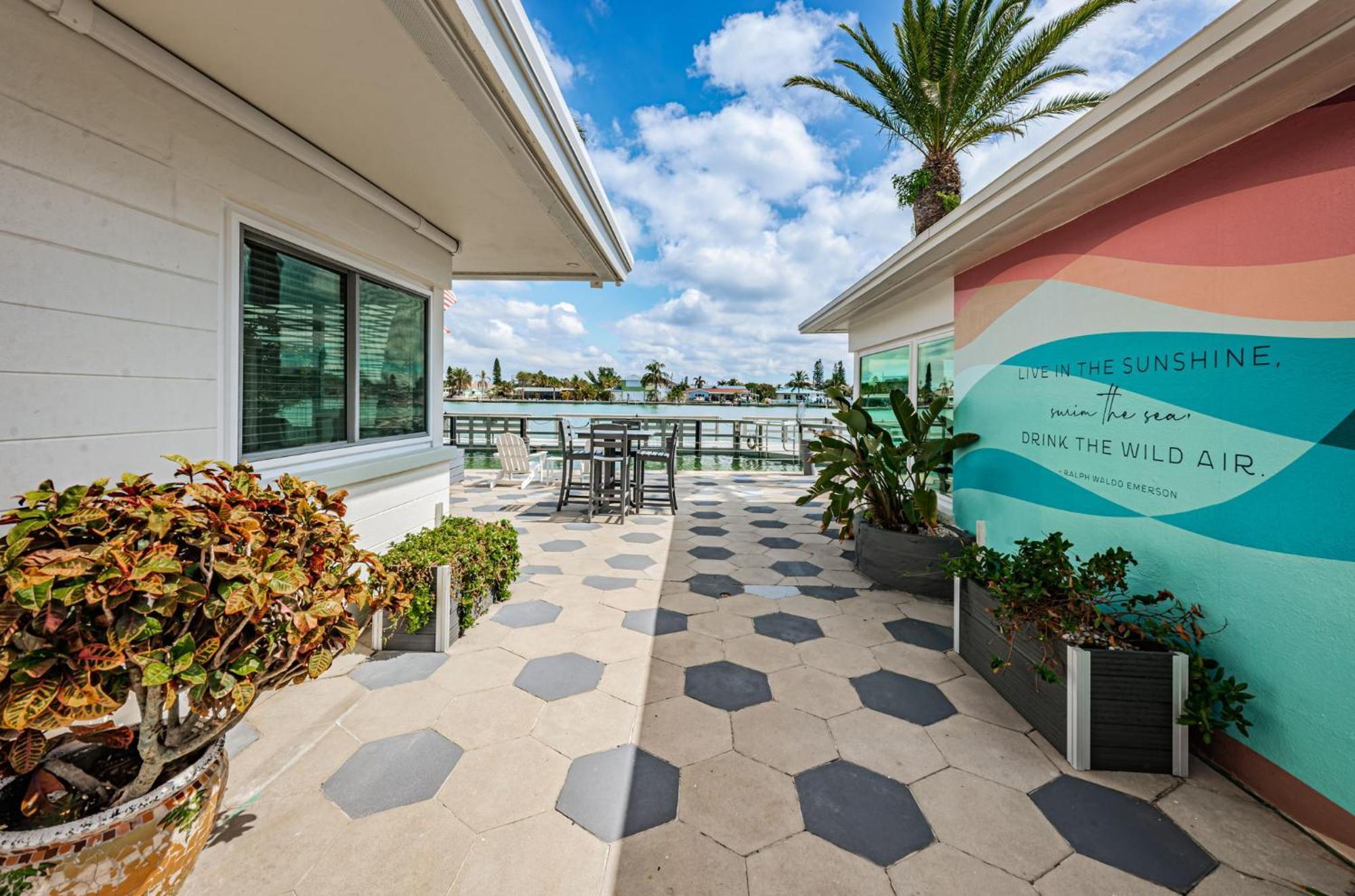 The Roth Hotel, Treasure Island, Florida St. Pete Beach Exterior photo